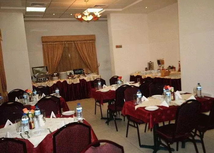 Rose Garden Hotel Apartments, Mankhool