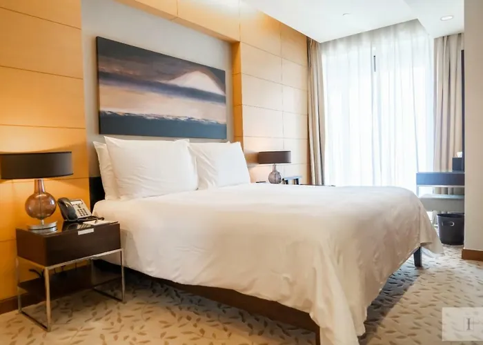 Deluxe - Address Dubai Mall - The Residence