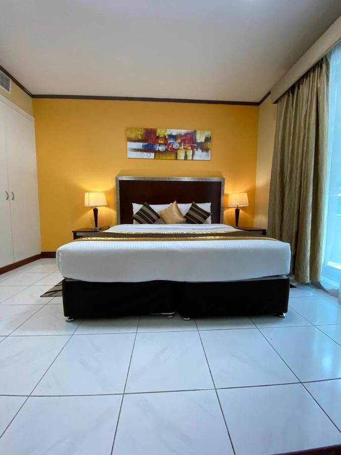Desert Rose Apartahotel Dubái