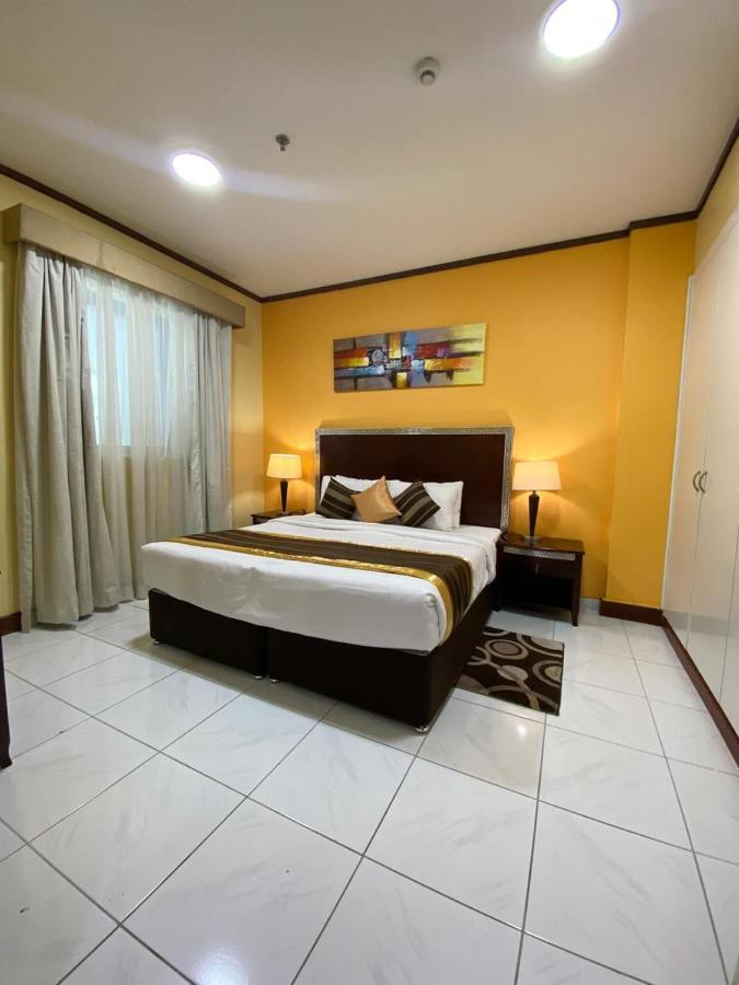 Desert Rose Apartahotel Dubái