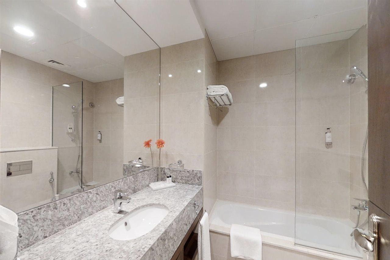 Suha Park Luxury Waterfront Al Jaddaf Hotel 4*