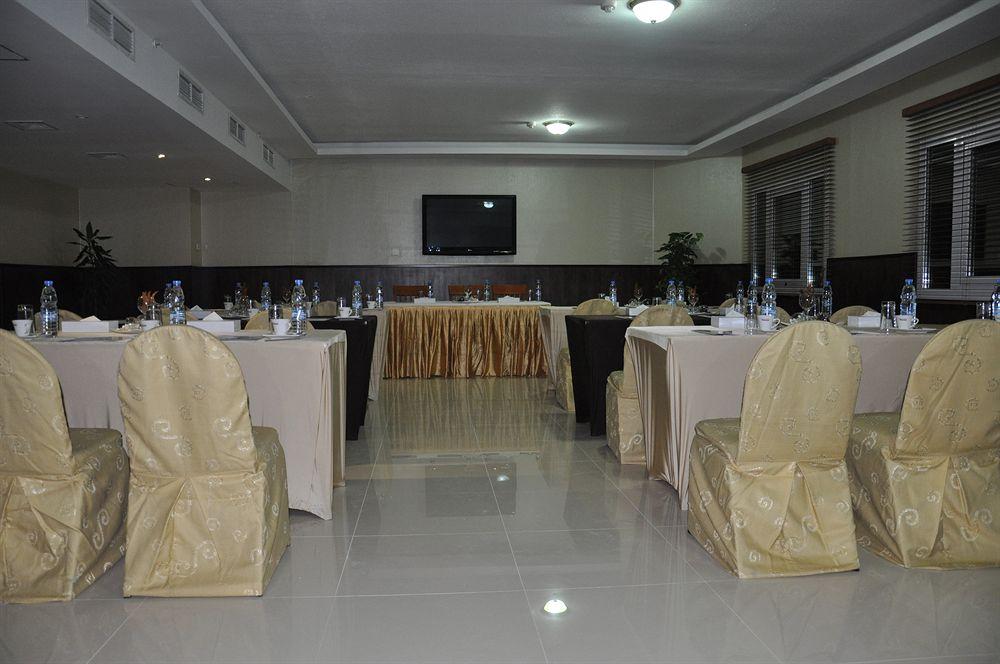 Fortune Plaza Hotel, Airport Hotel