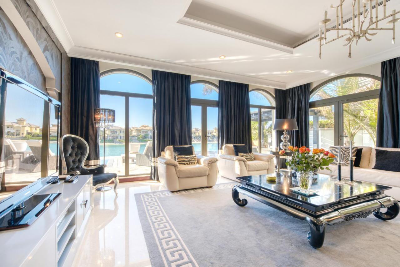 Maison Privee - Glamourous Beachfront On The Palm With Pool * Dubái