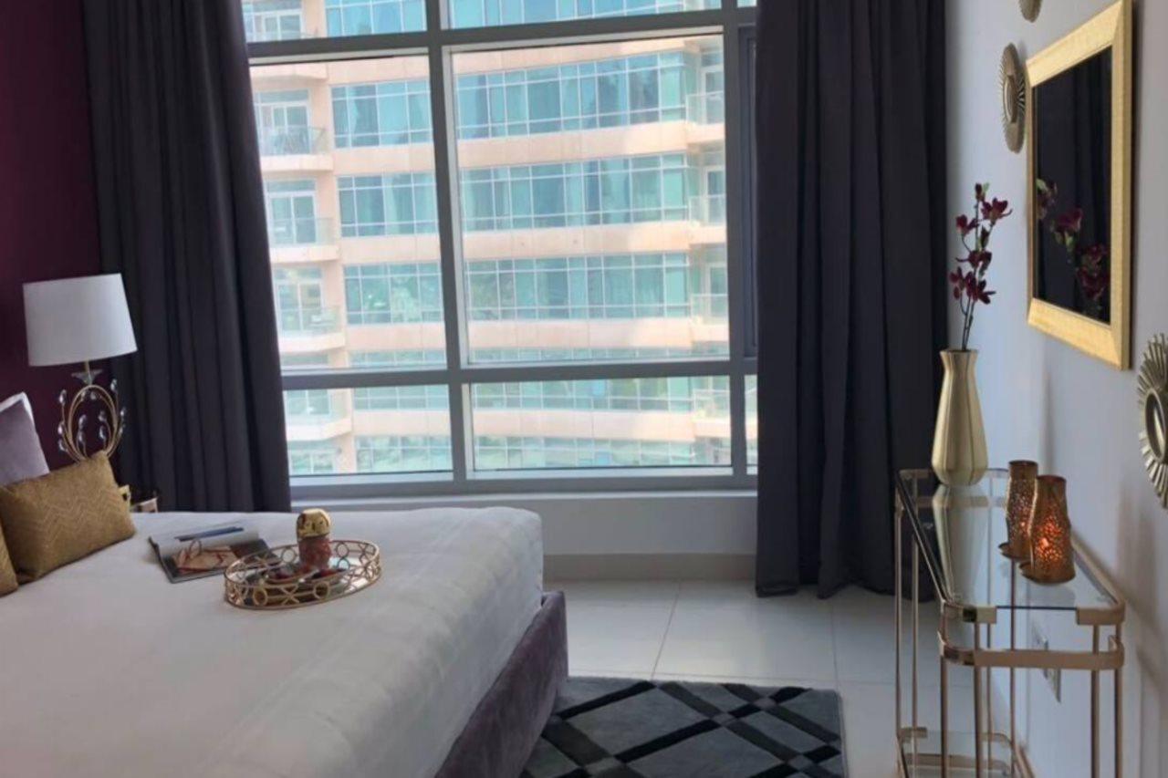 Luxury Staycation - The Loft West Apartamento
