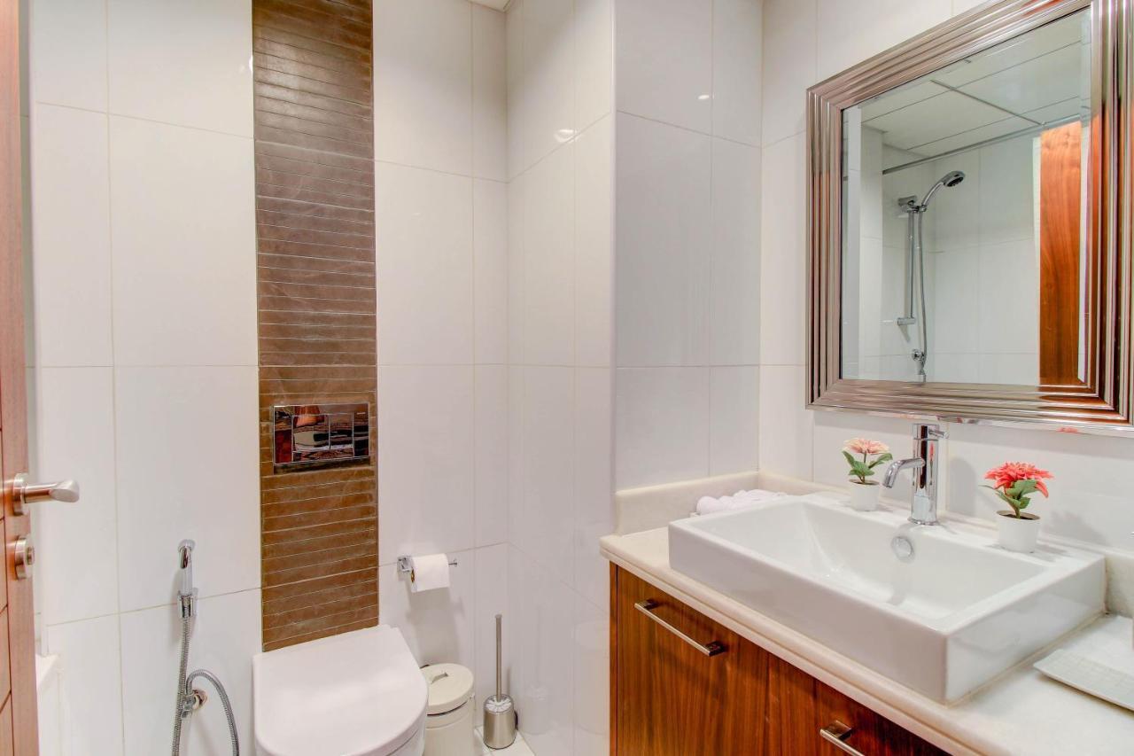 Apartamento Durrani Homes - Luxurious Near Mall With Pool View Dubai