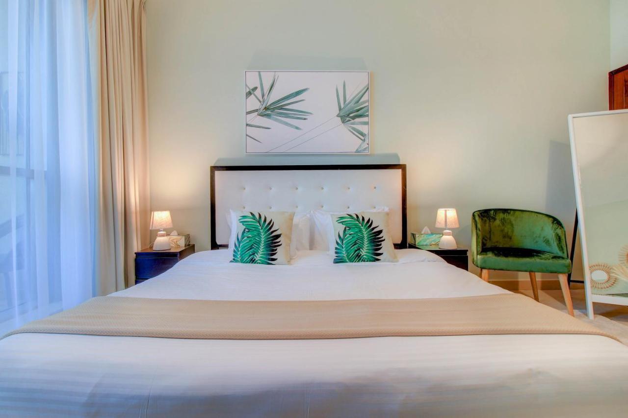 Durrani Homes - Luxurious Near Mall With Pool View Apartamento Dubai