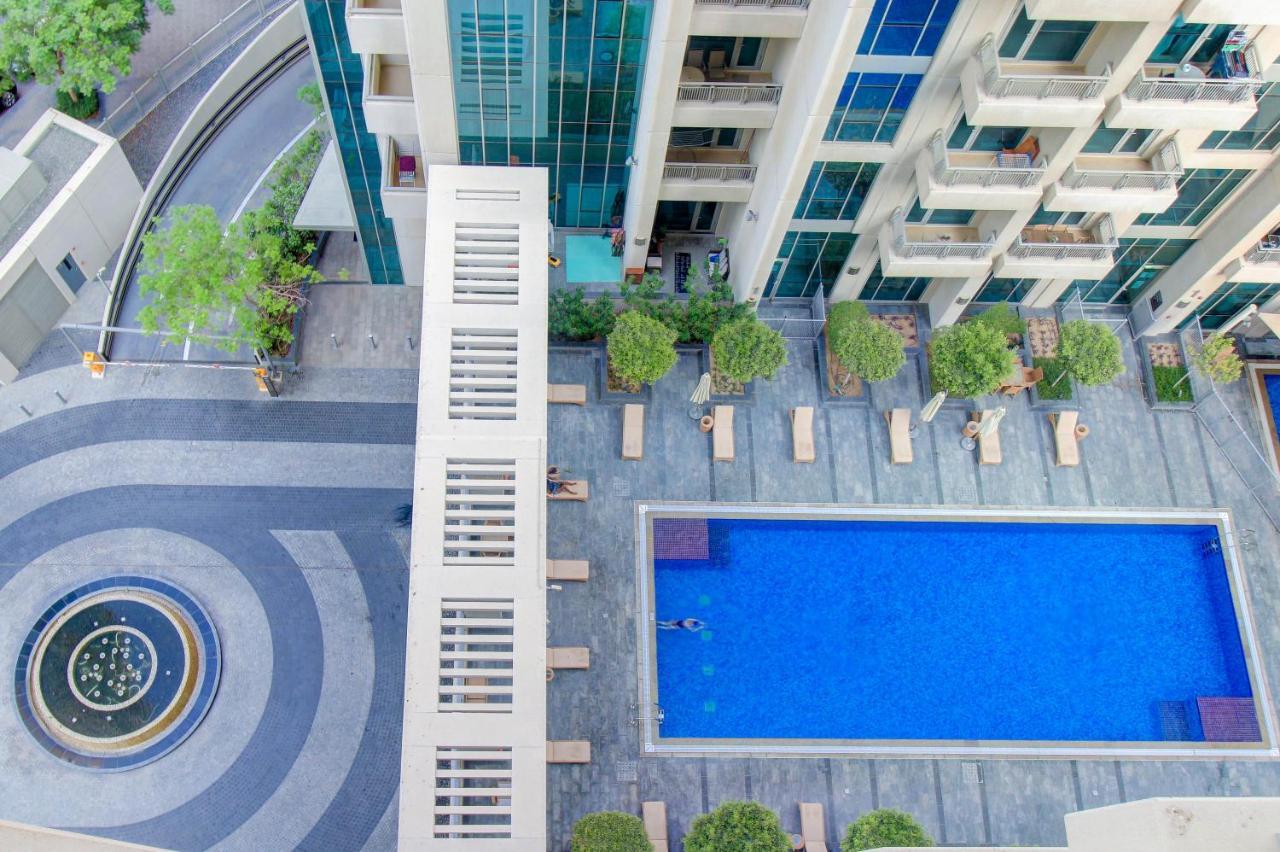 Apartamento Durrani Homes - Luxurious Near Mall With Pool View *