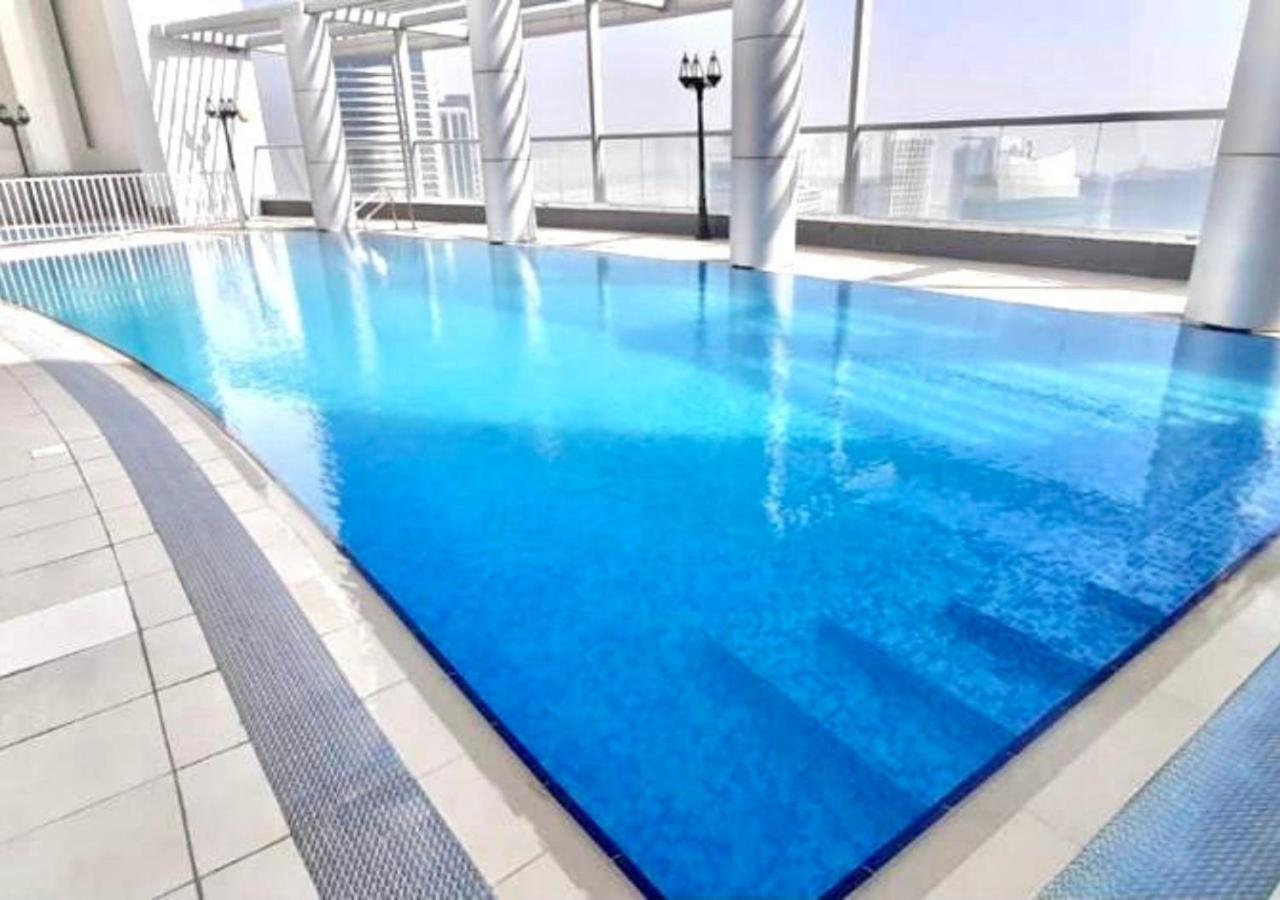 Rh- Burj Al Nujoom, Downtown, 1br Near Mall Apartment
