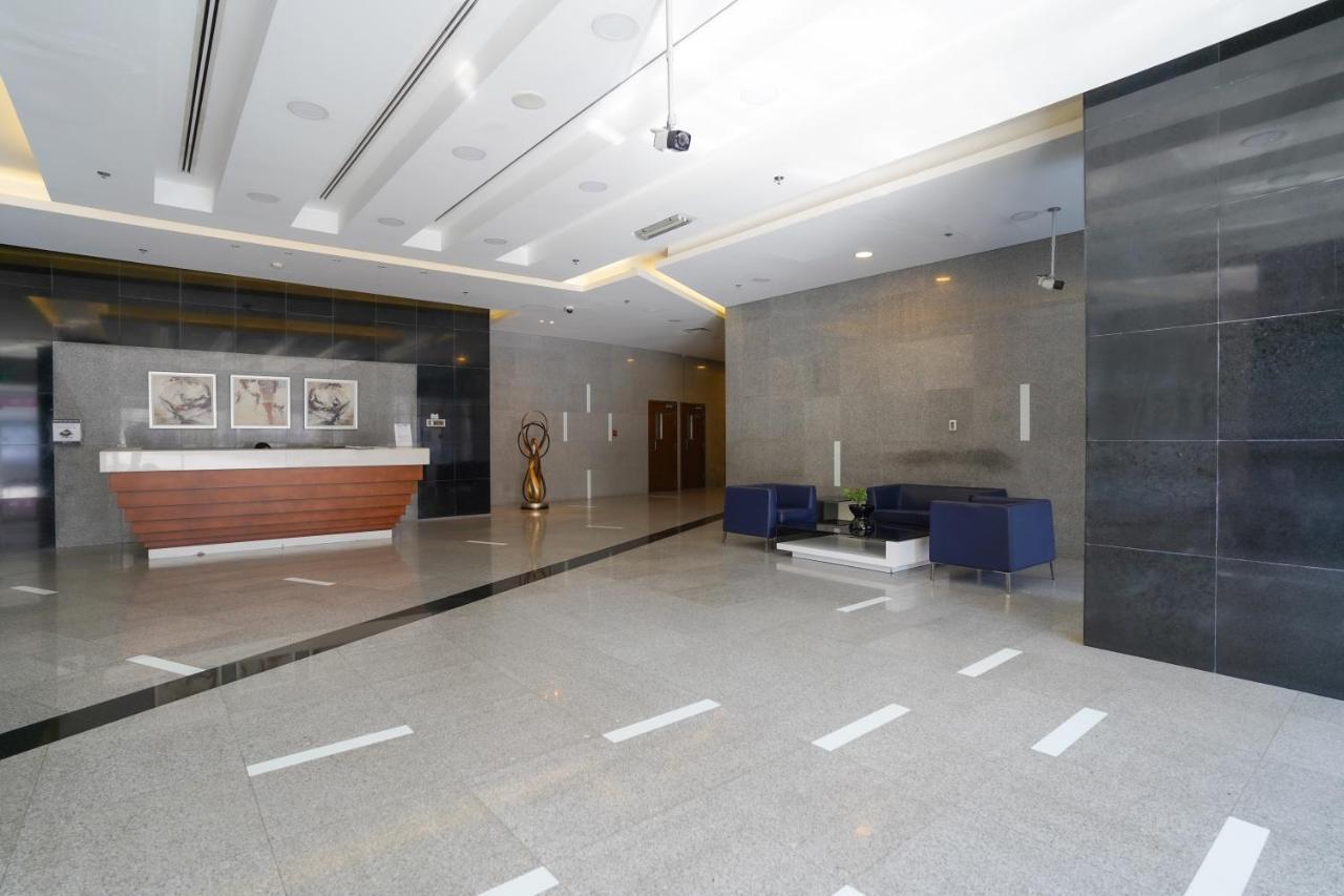 Rh- Burj Al Nujoom, Downtown, 1br Near Mall Apartment Dubai