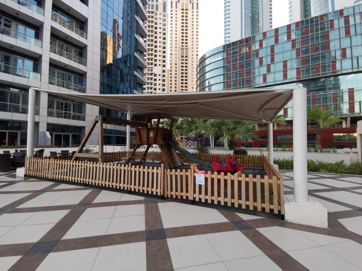 Icon Casa Living - Bay Tower Appartamento Dubai