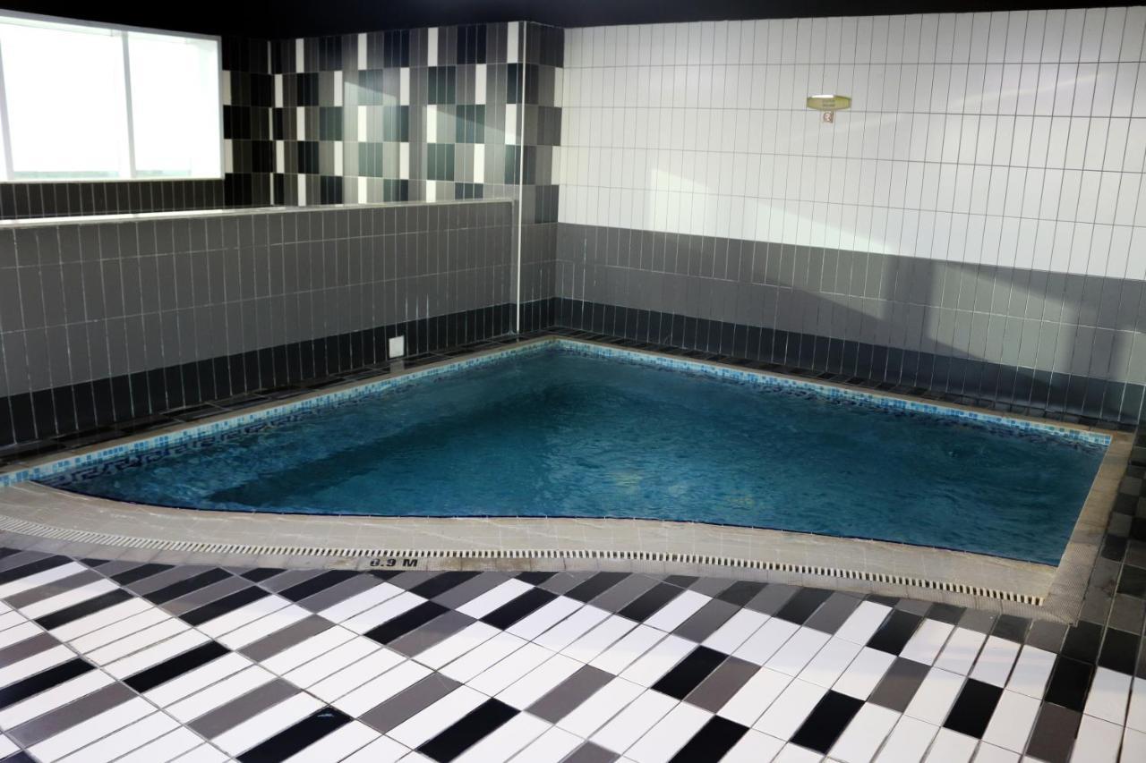 Luxurious Beach Front With Sea View-private Bathroom Dubai