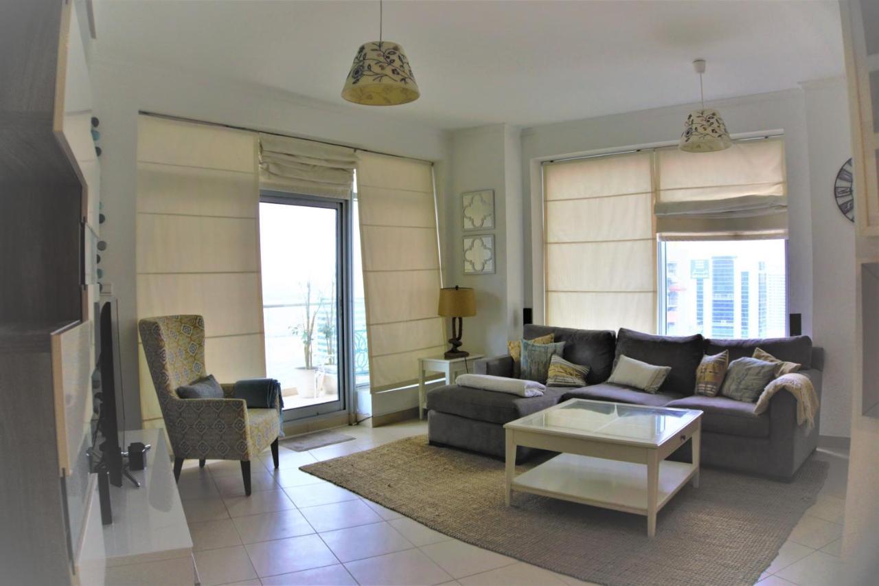 Apartemen Incredible Views At Burj Views Dubai