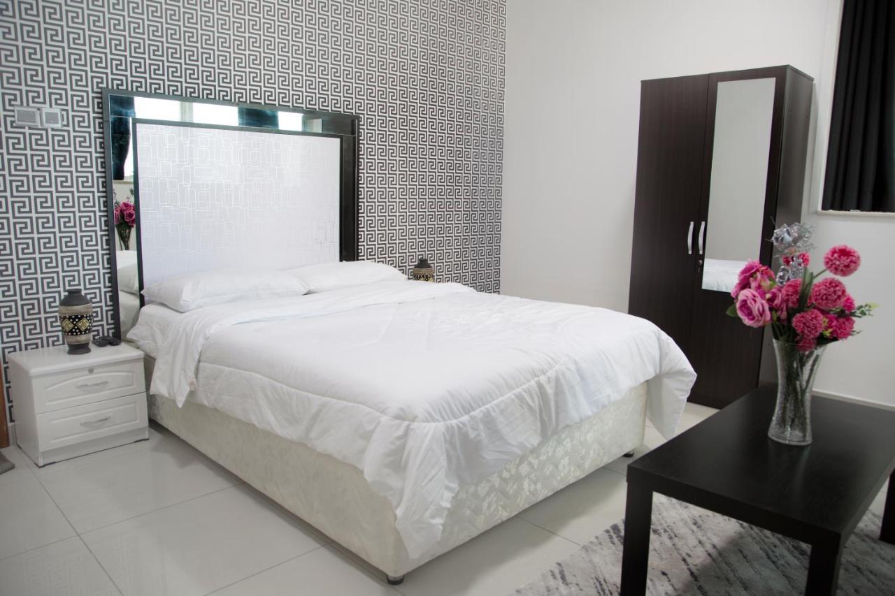 Privatunterkunft Luxurious Beach Front With Sea View-private Bathroom