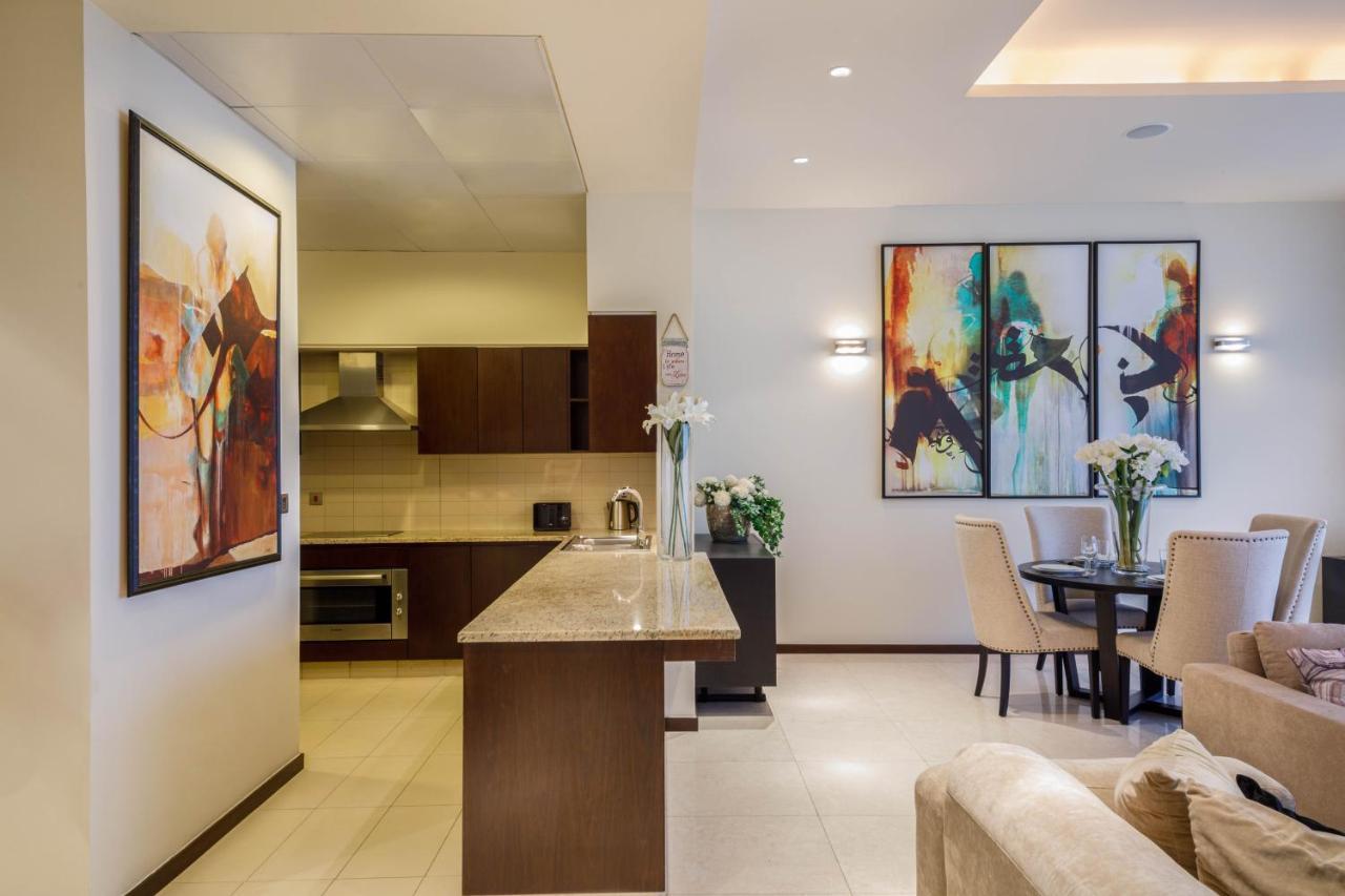 Maison Privee - Spacious Apt On Palm Jumeirah W Sea Views And Premium Facilities Access Dubái