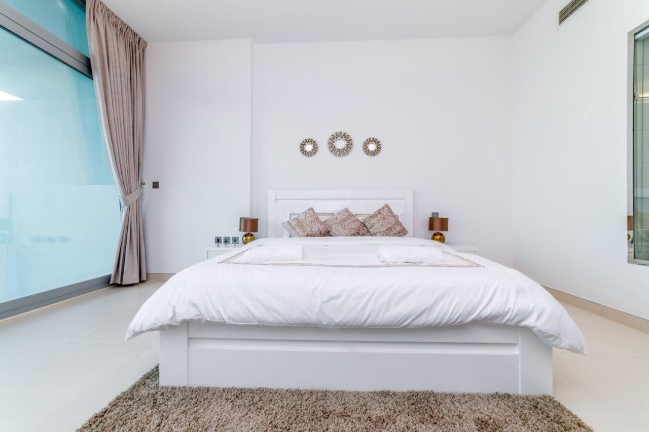 Holiday Apartment In Palm Jumeirah With Beach Access *