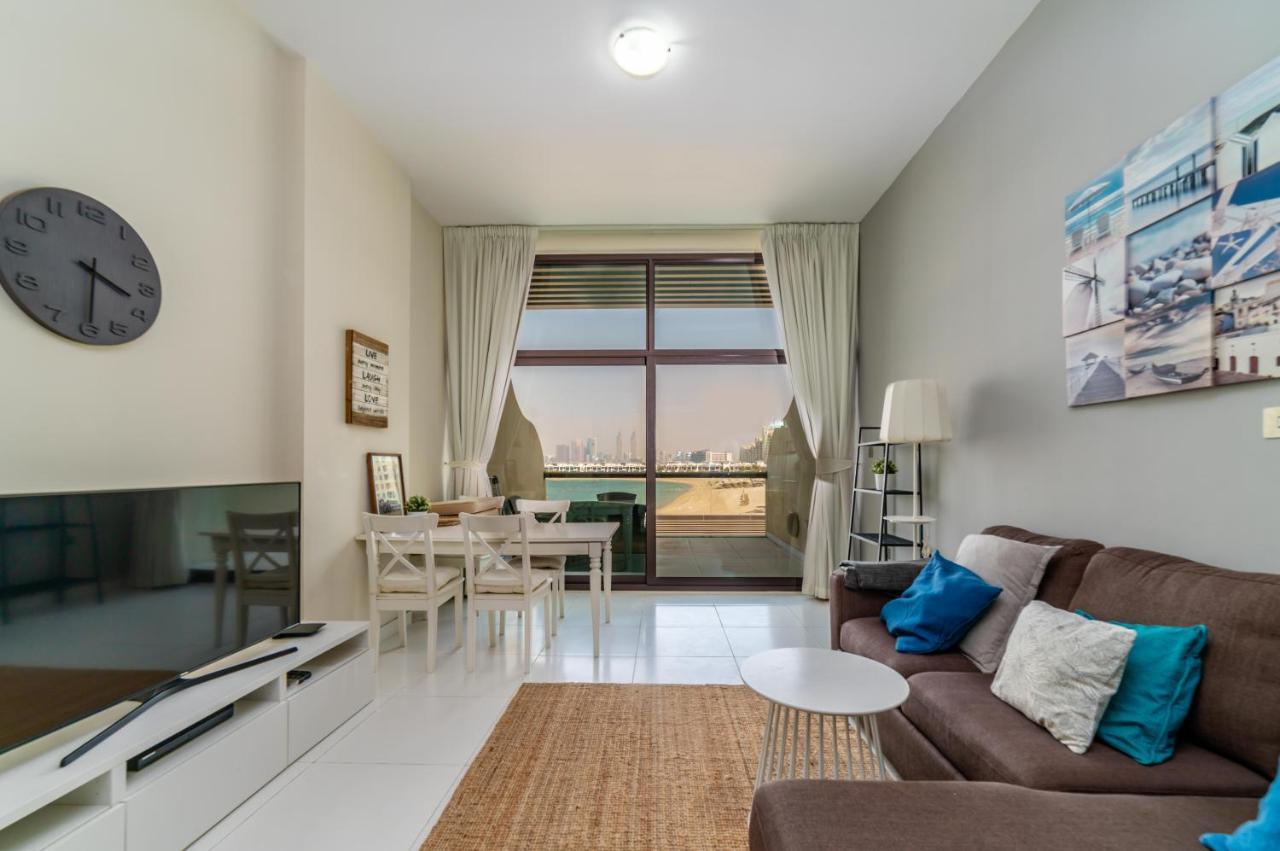 Club Vista Mare, Free Riva Club Access Dubai