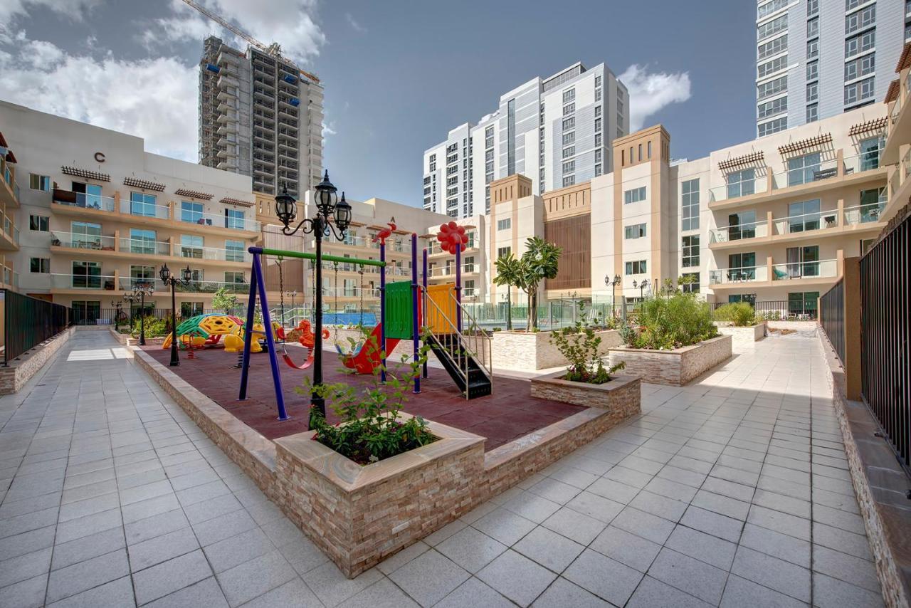 Apartemen Bnbmehomes - Classic Studio Apt In The Heart Of Jvc - 214 *