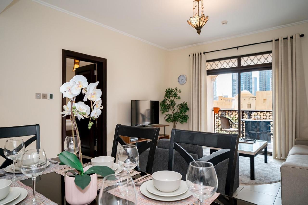 Higuests - Spacious Apt With Private Balcony In Old Town Apartamento *
