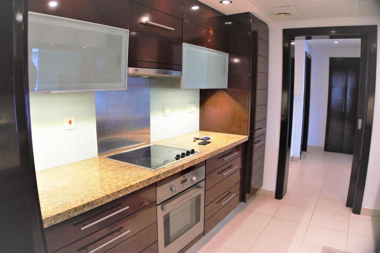 Incredible Views At Burj Views Apartemen