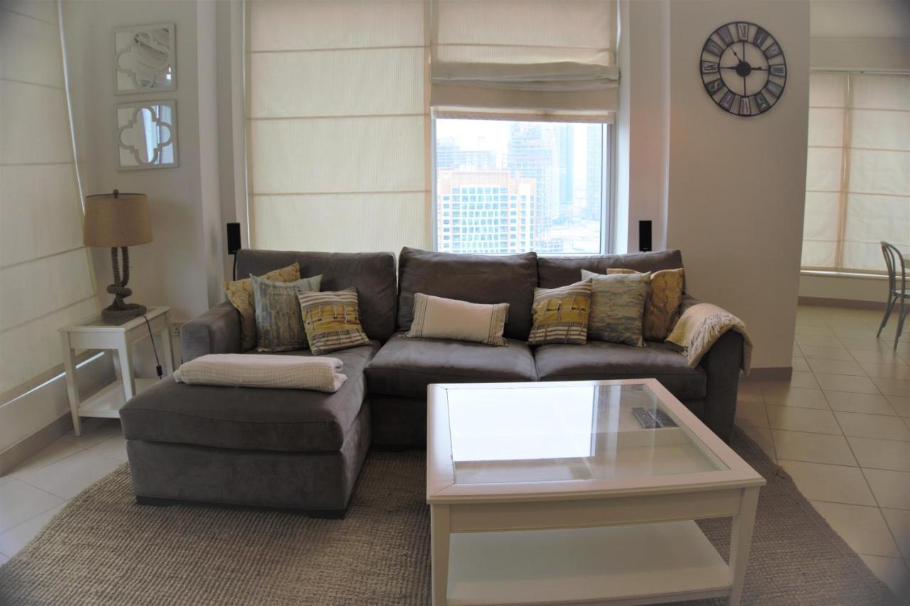 Apartemen Incredible Views At Burj Views *