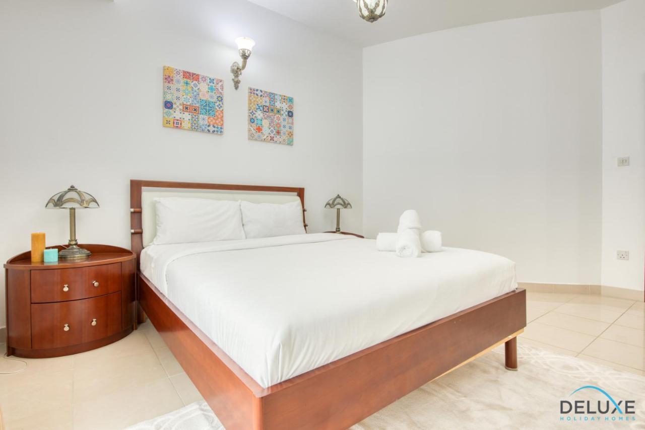 Expansive 2br In La Riviera By Deluxe Homes Dubai