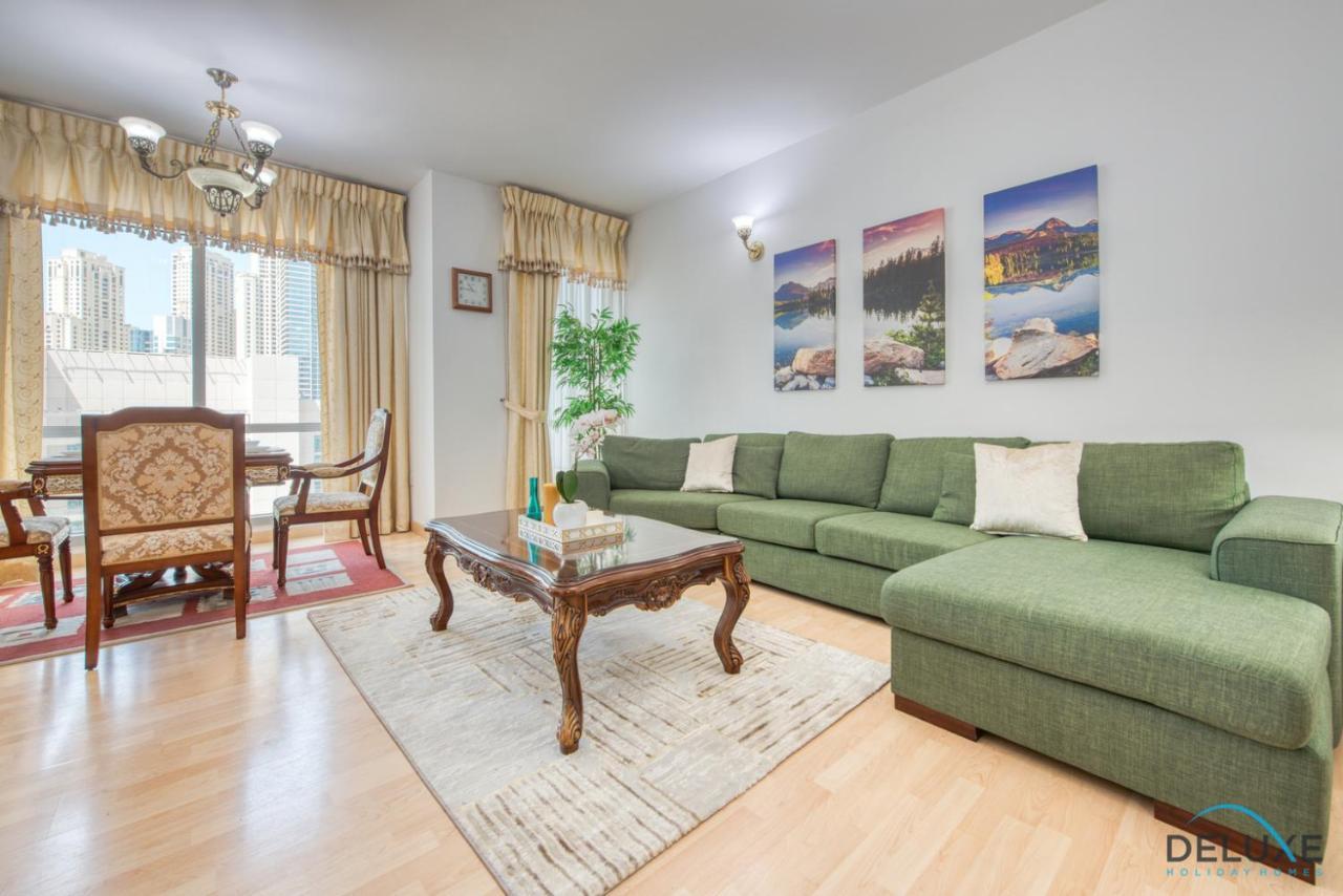 Expansive 2br In La Riviera By Deluxe Homes Dubai