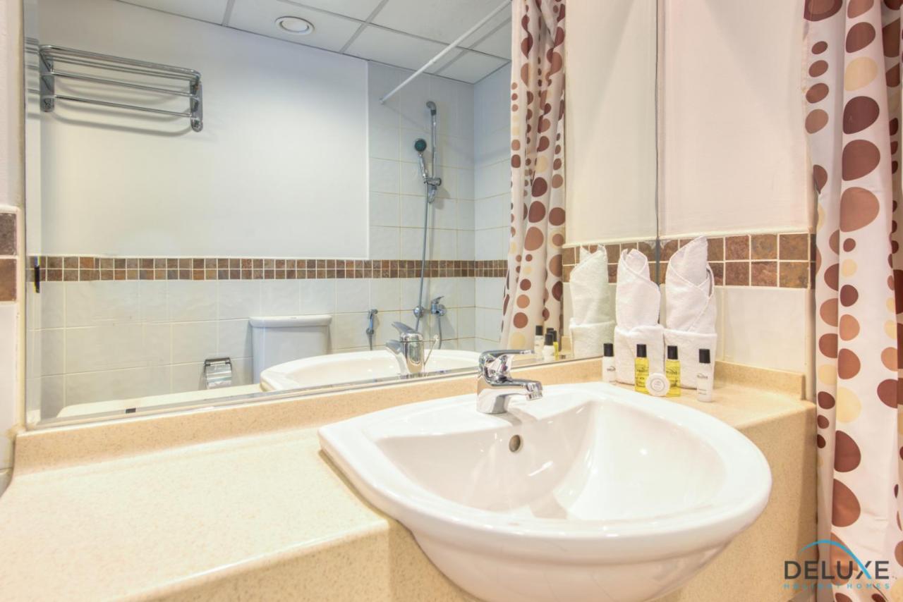 Expansive 2br In La Riviera By Deluxe Homes Dubai