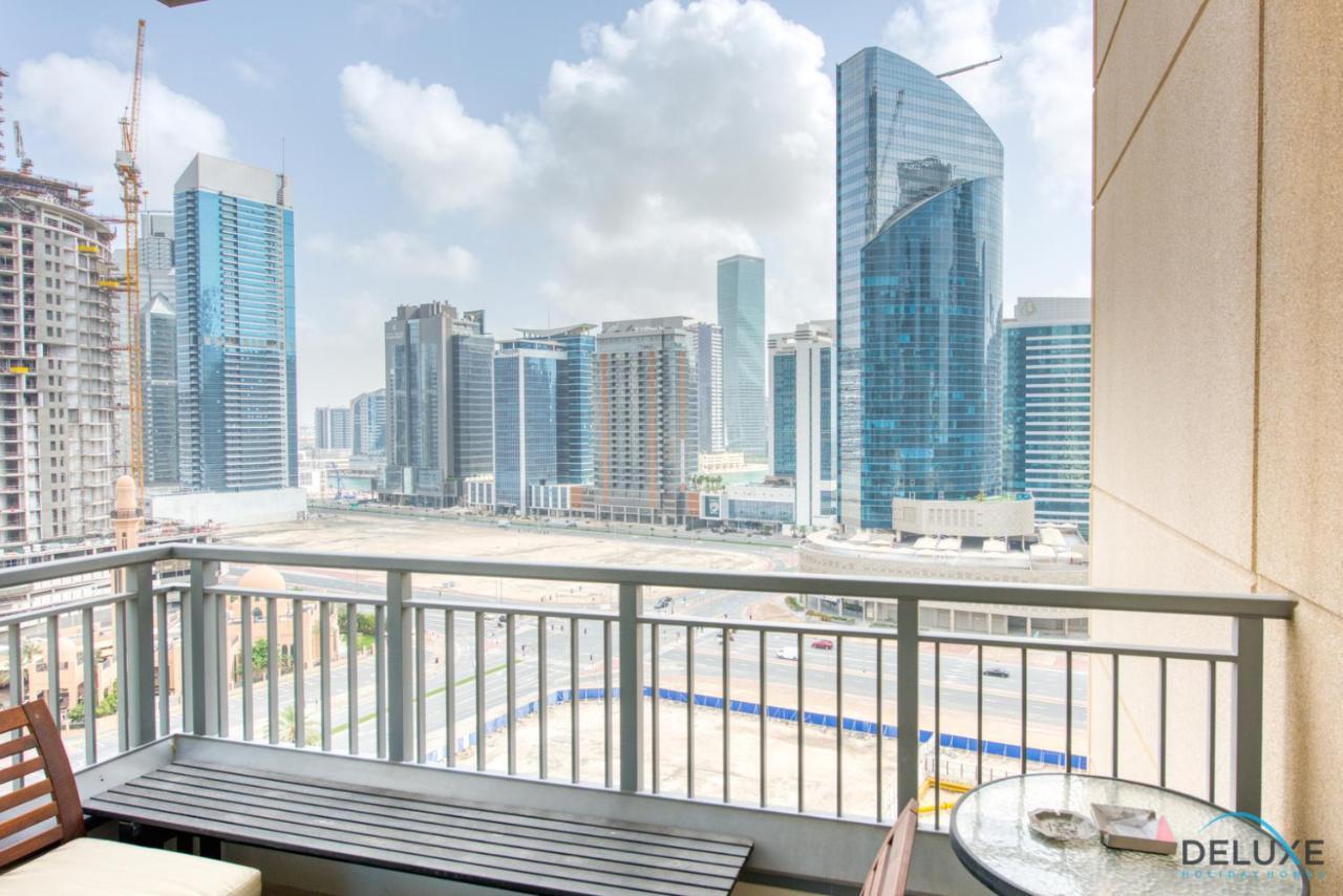 Apartment Close To Burj Khalifa & Mall With Relaxing Balcony, Claren Tower 1, Downtown By Deluxe Homes *