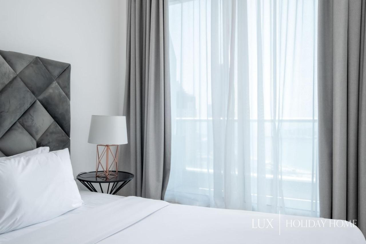 Lux - The Marina Beach View Apartment