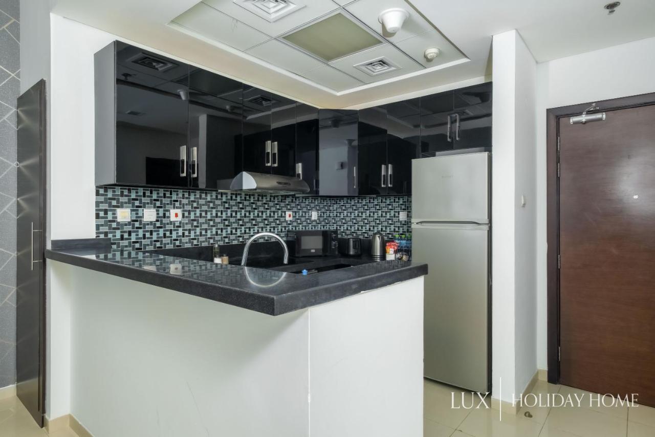 Apartment Lux - The Marina Beach View Dubai