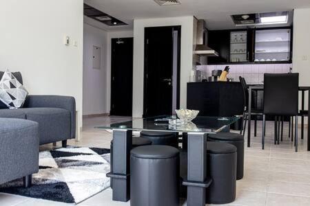 Appartement Discovery Gardens - Giovanni Express Dubaï