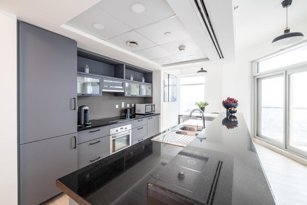 Great Few Walk To Mall, The Lofts Apartment Dubai