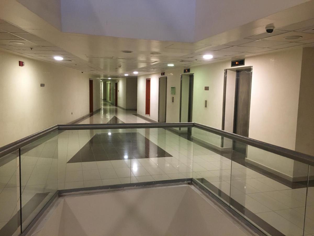 Octavius Holiday Homes, Spacious 2 Bedroom Apartment, Skyline & Burj Khalifa View Apartamento