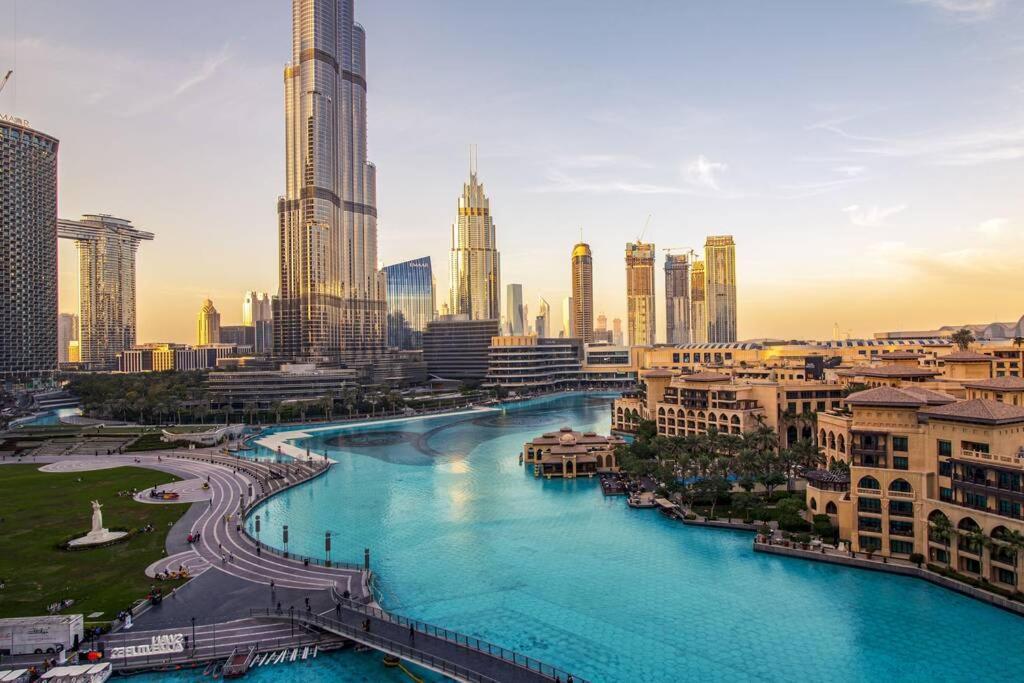 First Class 3br With Full Burj Khalifa View Appartamento