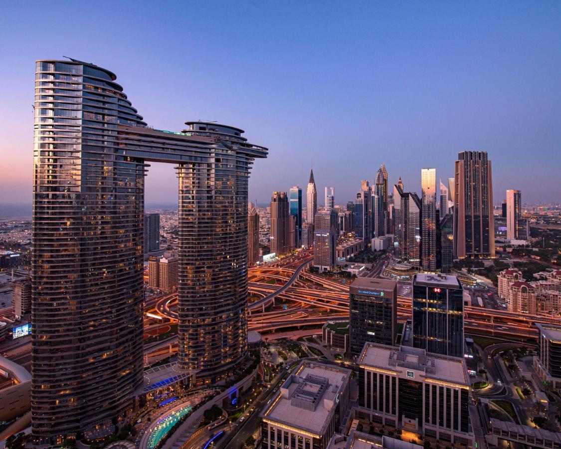 First Class 2br With Full Skyline & Sea View Apartment Dubai