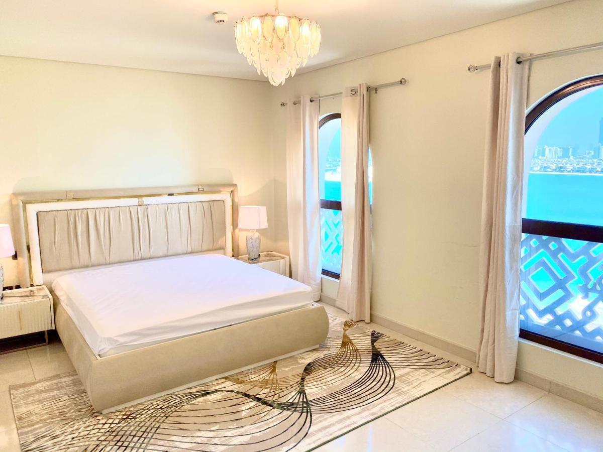 Spacious 4 Bd With Amazing Sea View *