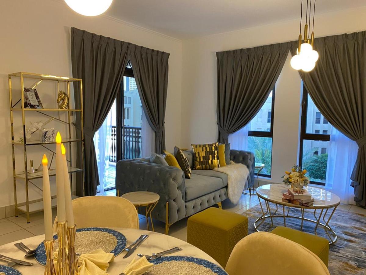 Durrani Homes - Old Town Lux 1 Bed Besides Mall Apartment Dubai