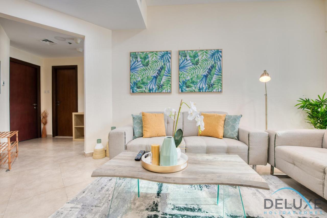 Lejlighed Next To 2br Accessible To Metro, Gate 2, Jumeirah Towers By Deluxe Homes *