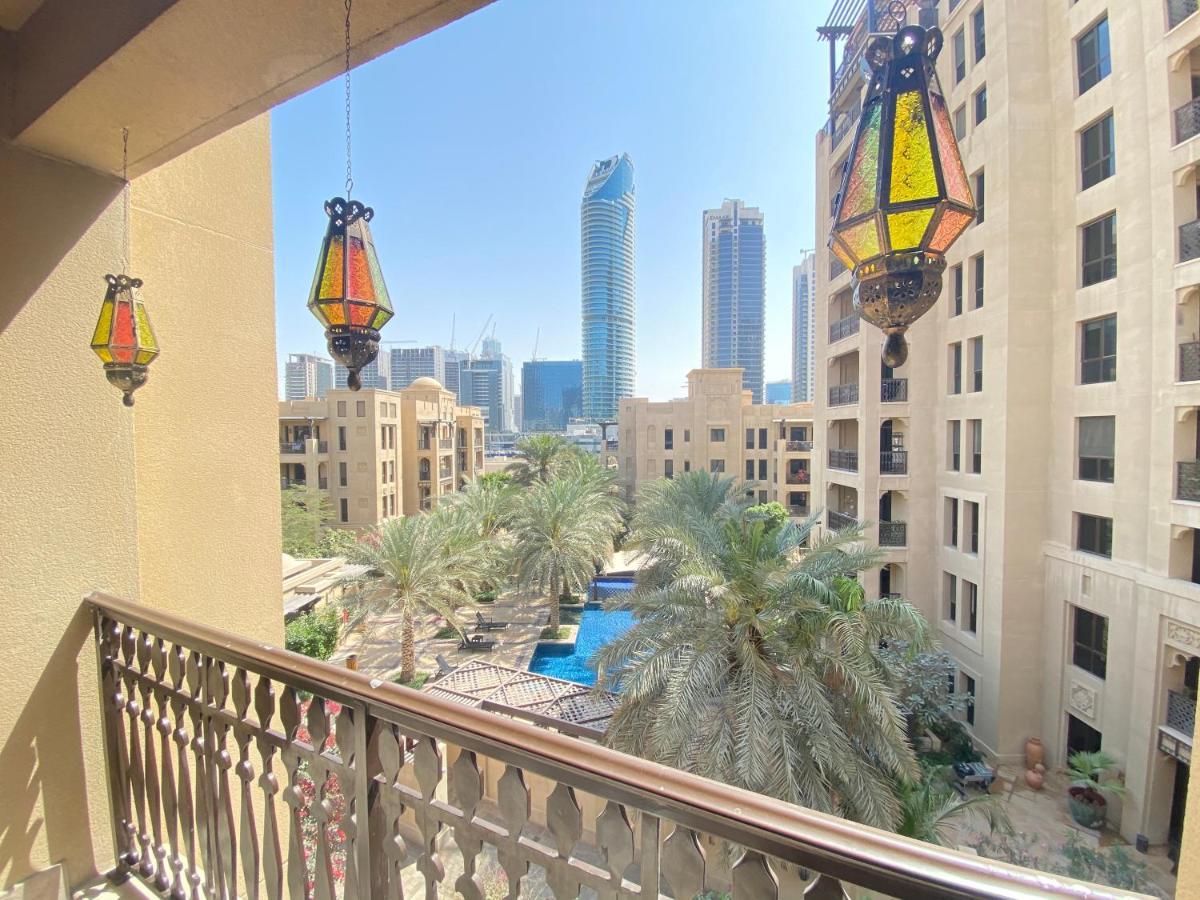 Durrani Homes - Old Town Lux 1 Bed Besides Mall Apartment *