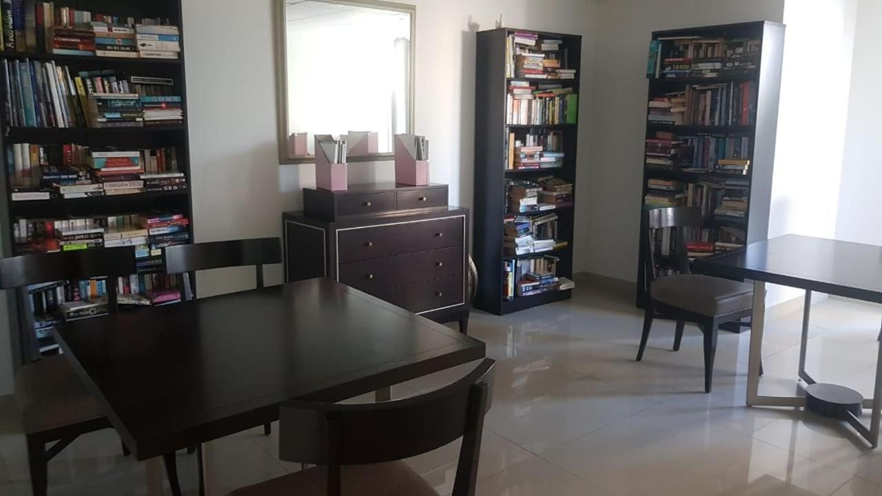Durrani Homes - Designer 2br With Stunning Burj Khalifa And Fountain View Apartemen Dubai