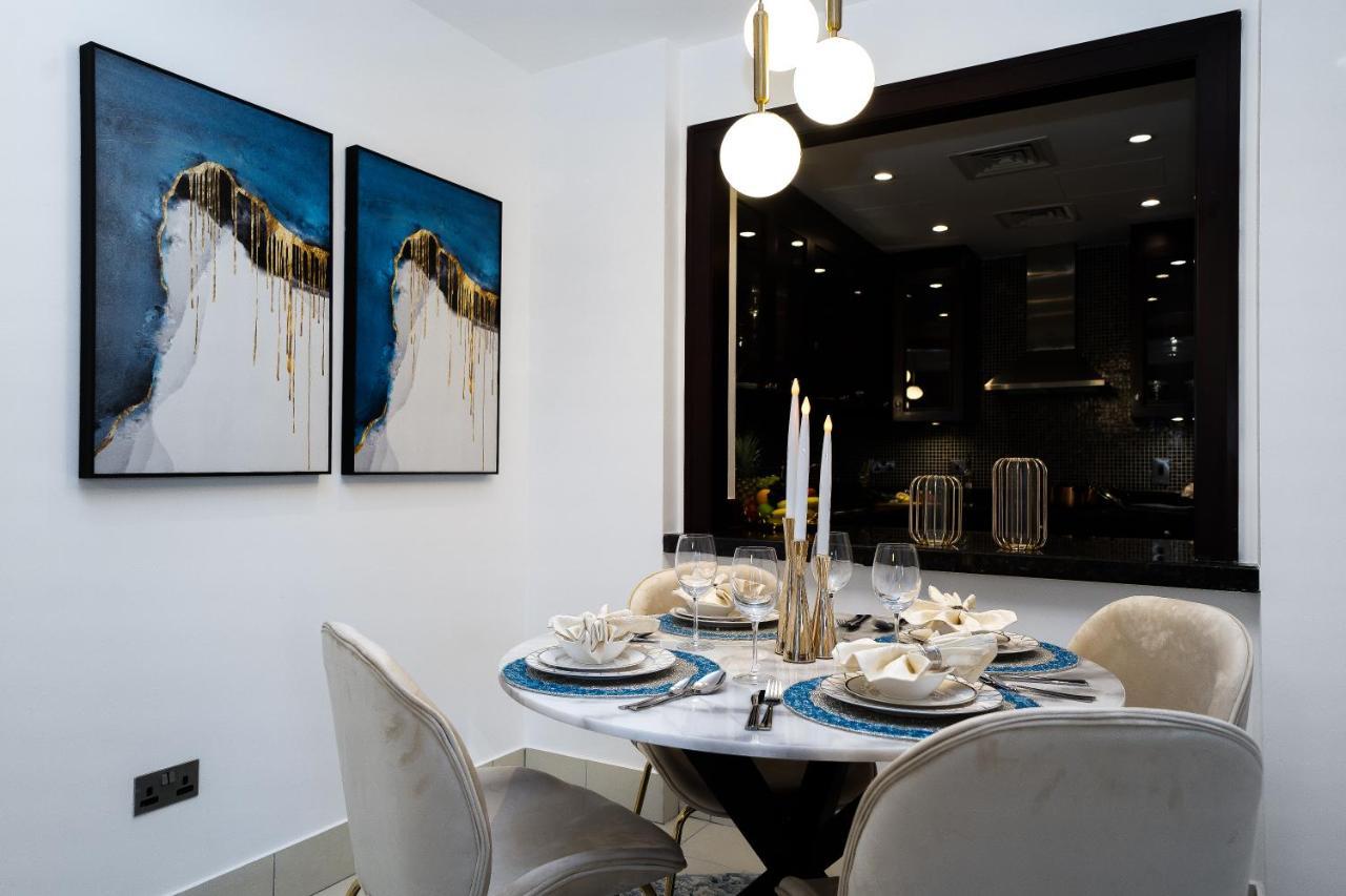 Durrani Homes - Old Town Lux 1 Bed Besides Mall Apartment