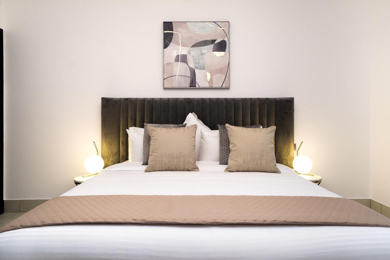 Durrani Homes - Old Town Lux 1 Bed Besides Mall * Dubai