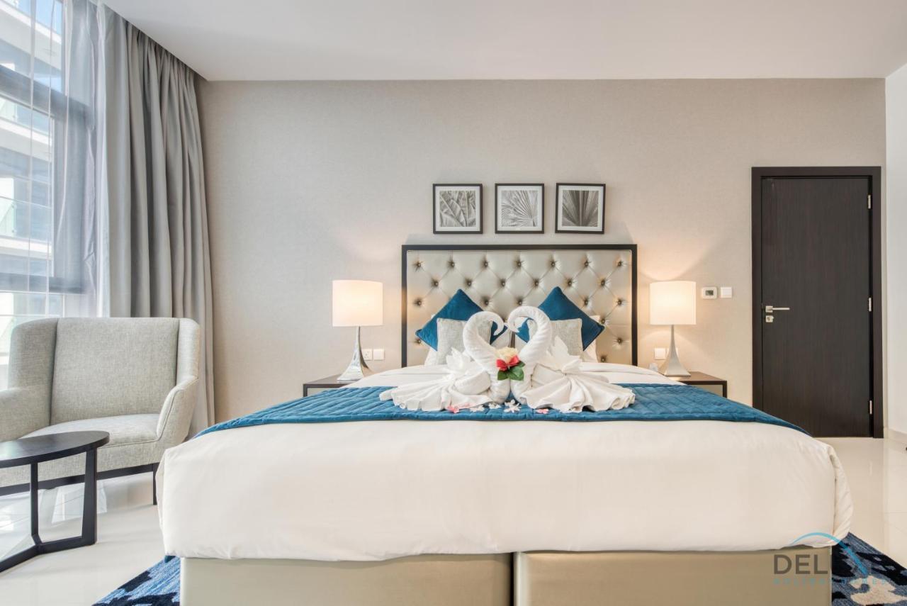 Sleek 1br At Celestia South By Deluxe Homes Lägenhet *