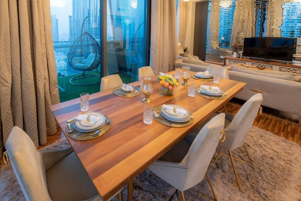 Appartement First Class 2br With Full Burj Khalifa And Fountain View Dubai
