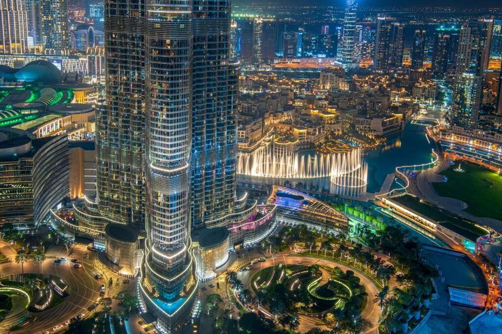 First Class 2br With Full Burj Khalifa And Fountain View Apartamento Dubái
