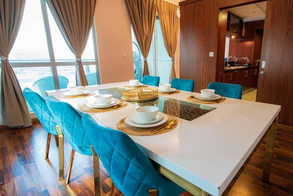 First Class 3br With Full Burj Khalifa View Appartamento *