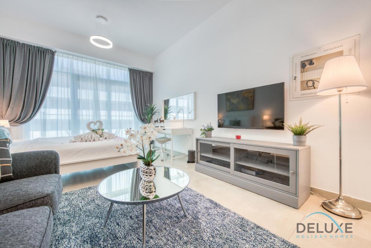 Urban Studio In Pantheon Elysee Jvc By Deluxe Appartement *