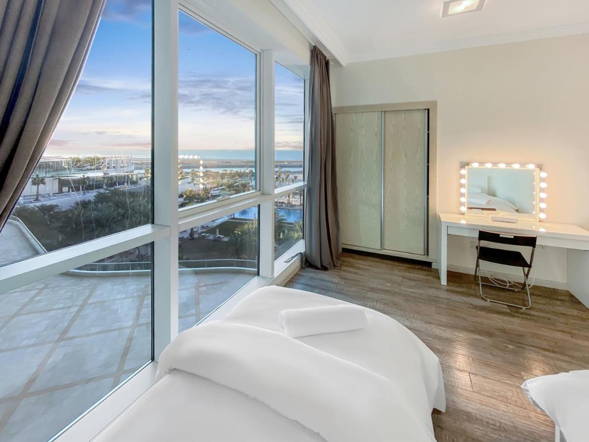 Fam Living - Al Bateen Residences - Sea View