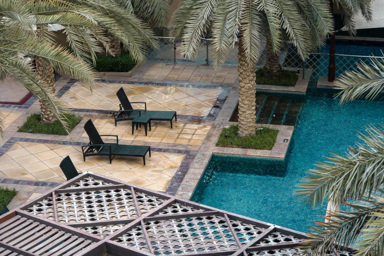 Durrani Homes - Old Town Lux 1 Bed Besides Mall Apartment *
