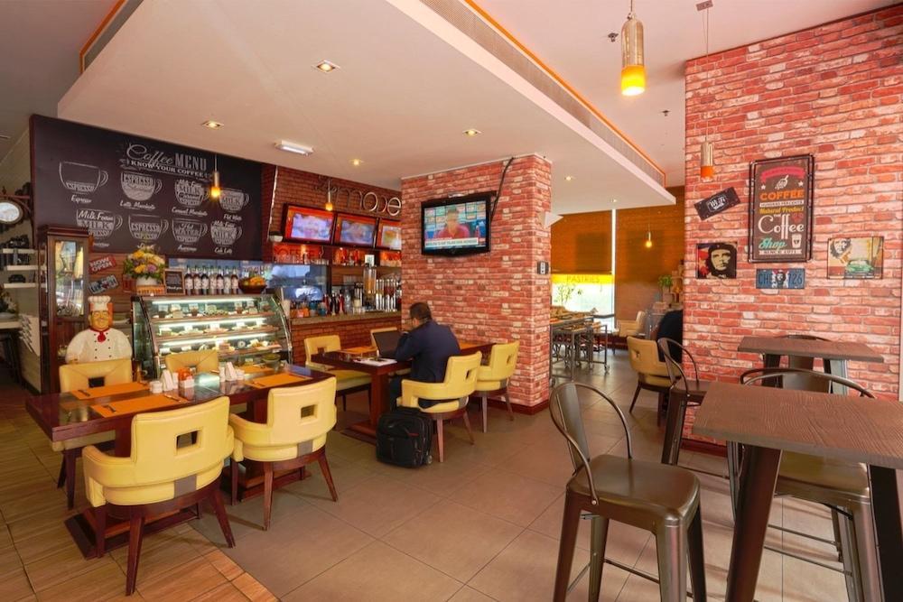 Mena Albarsha At The Mall Hotel de apartamente 3*